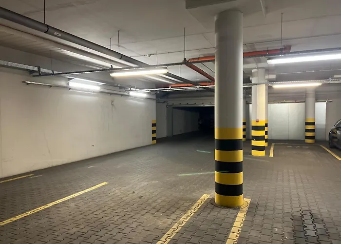 Silver 2 Z Parkingiem شقة